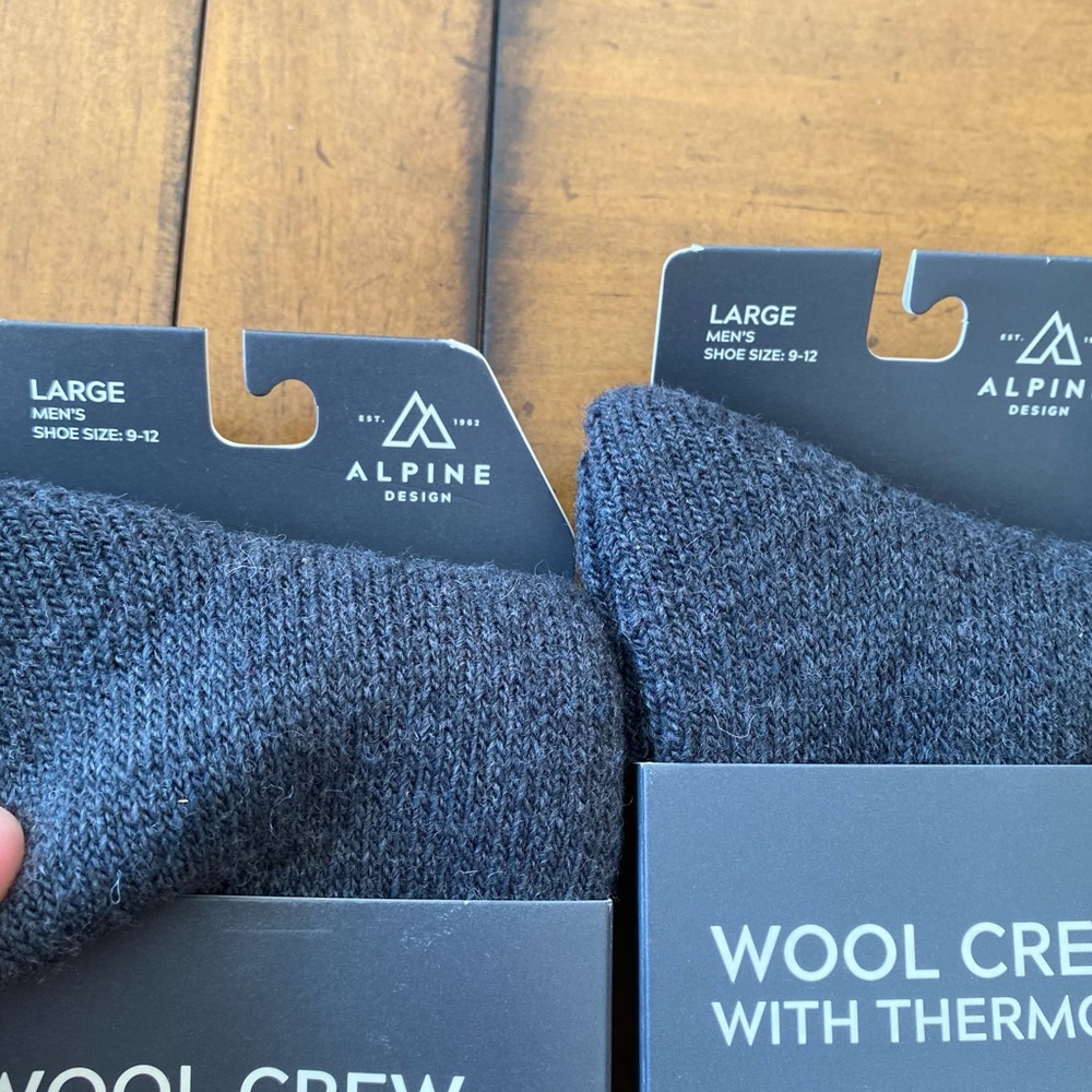 NWT Men's Alpine Design Wool Crew Socks w/Thermolite (Men's Large size 9-12) - Picture 3 of 4